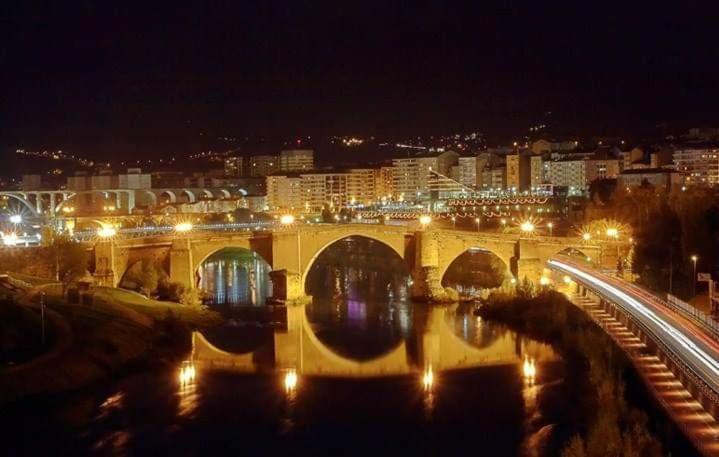 Castelodobispo - Ourense Sobrado del Obispo Extérieur photo